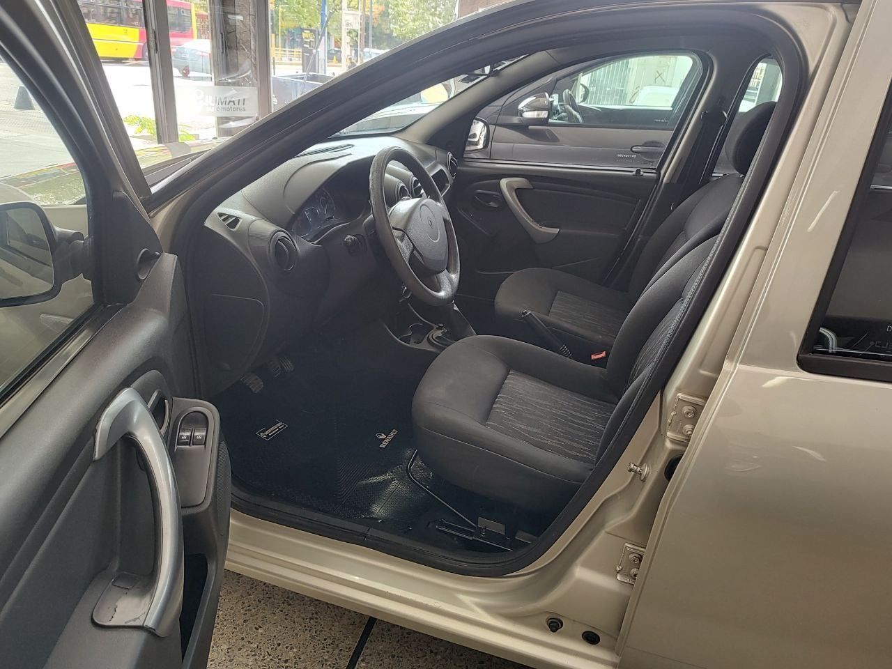 Renault Sandero Usado en Mendoza, deRuedas