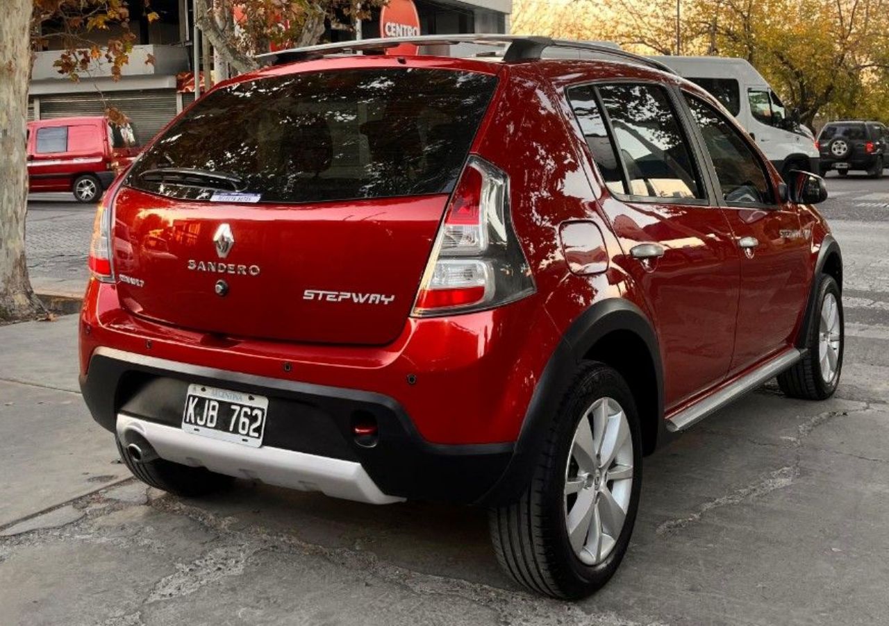 Renault Sandero Usado en Mendoza, deRuedas