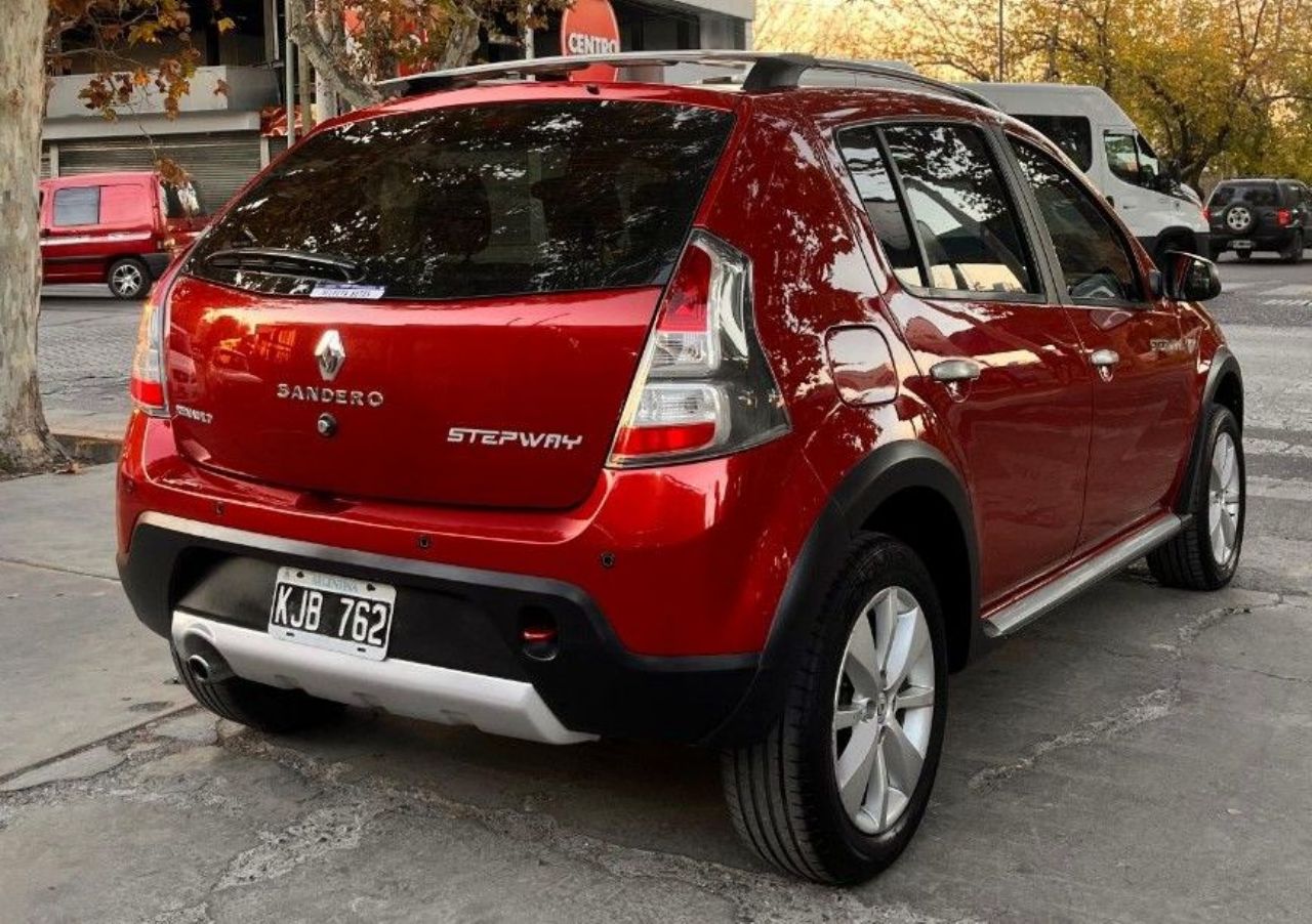 Renault Sandero Usado en Mendoza, deRuedas