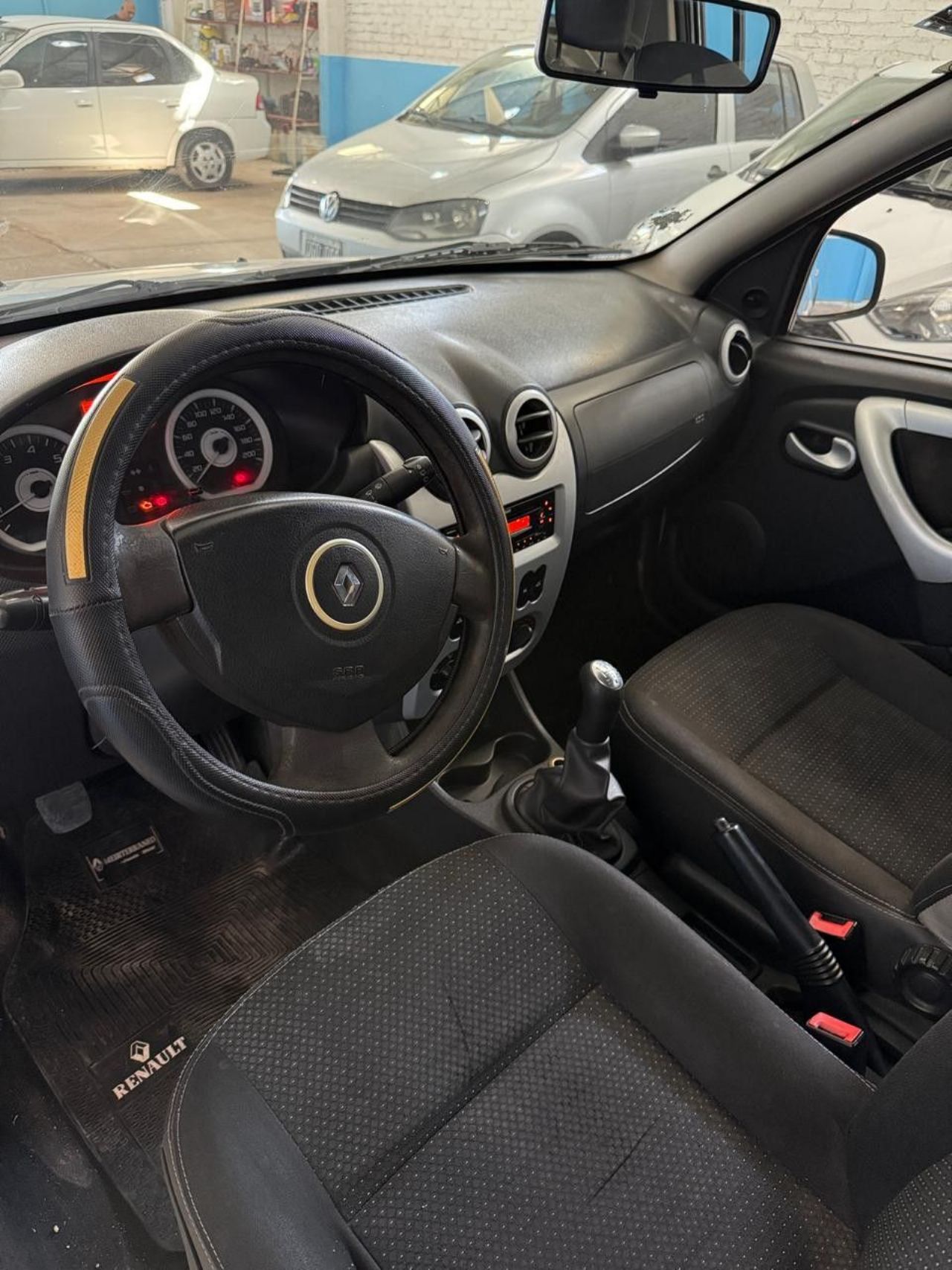 Renault Sandero Usado en Mendoza, deRuedas
