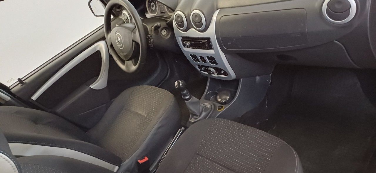 Renault Sandero Usado Financiado en Mendoza, deRuedas