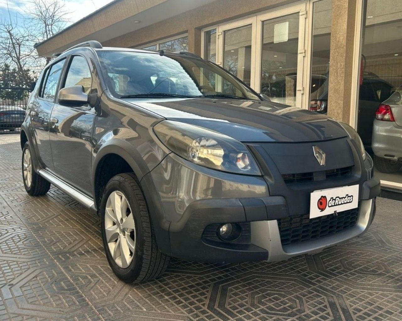 Renault Sandero Usado en Mendoza, deRuedas