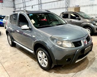 Renault Sandero Usado en Mendoza Financiado