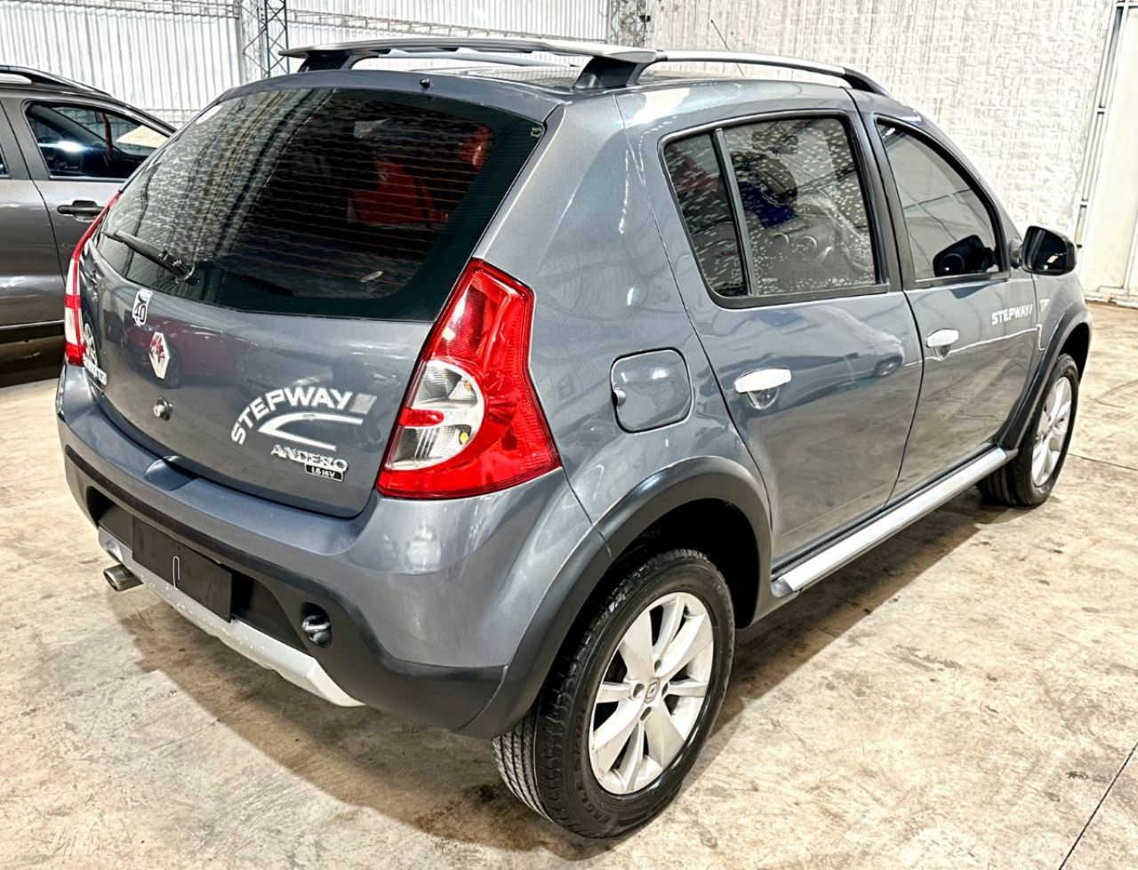 Renault Sandero Usado Financiado en Mendoza, deRuedas