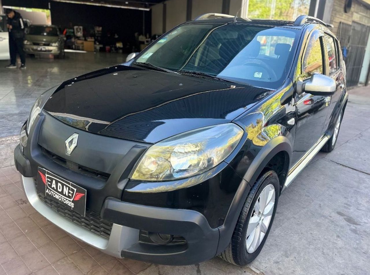 Renault Sandero Usado en Mendoza, deRuedas