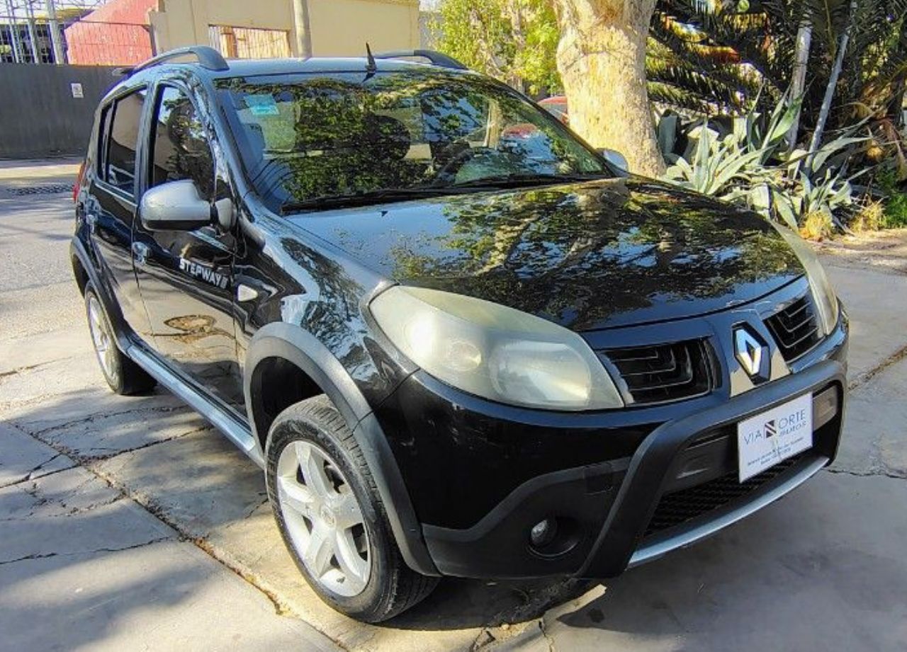 Renault Sandero Usado Financiado en Mendoza, deRuedas