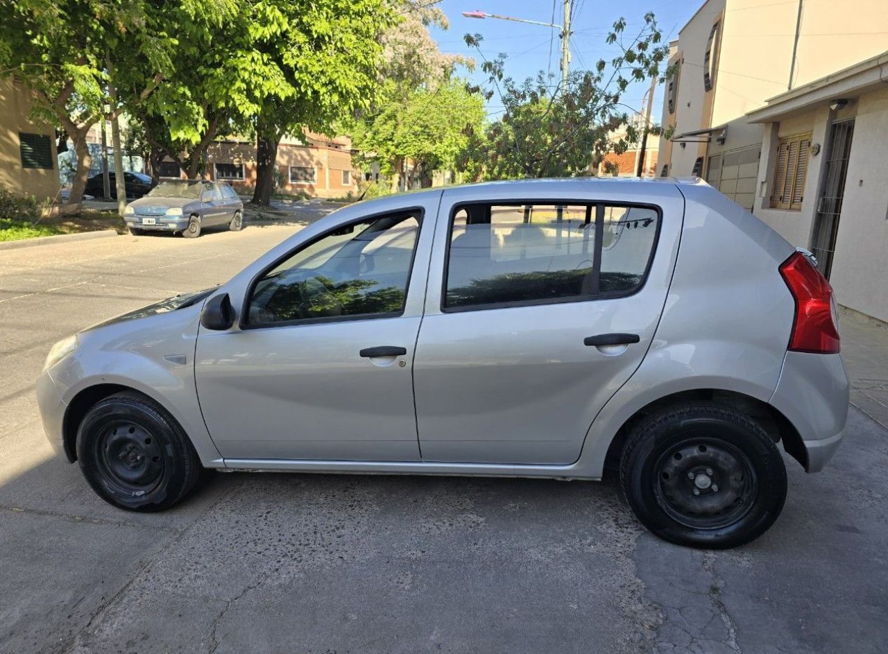 Renault Sandero Usado Financiado en Mendoza, deRuedas