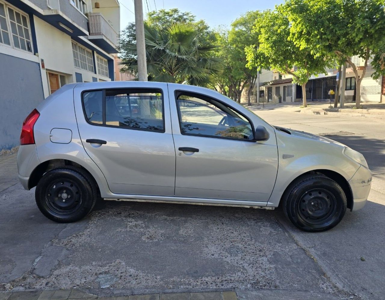Renault Sandero Usado Financiado en Mendoza, deRuedas