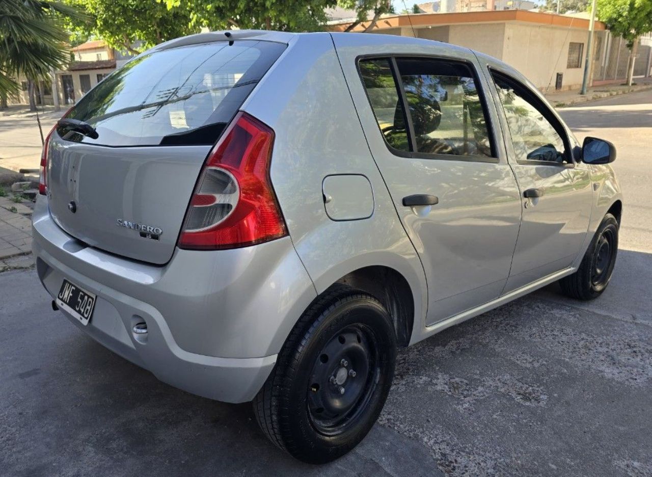 Renault Sandero Usado Financiado en Mendoza, deRuedas