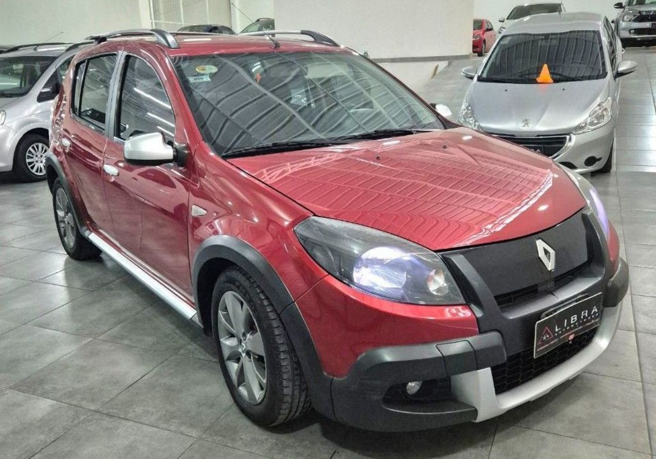 Renault Sandero Usado Financiado en Mendoza, deRuedas