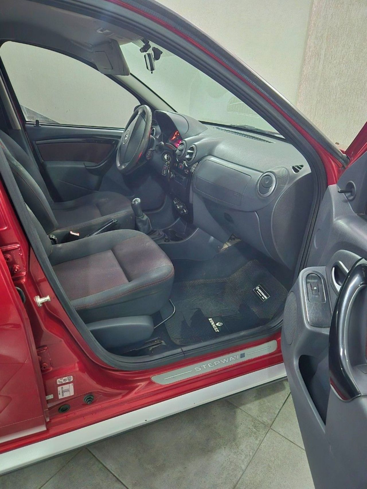 Renault Sandero Usado Financiado en Mendoza, deRuedas