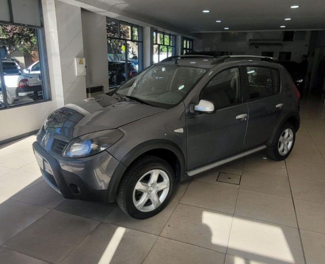 Renault Sandero Usado Financiado en Mendoza, deRuedas