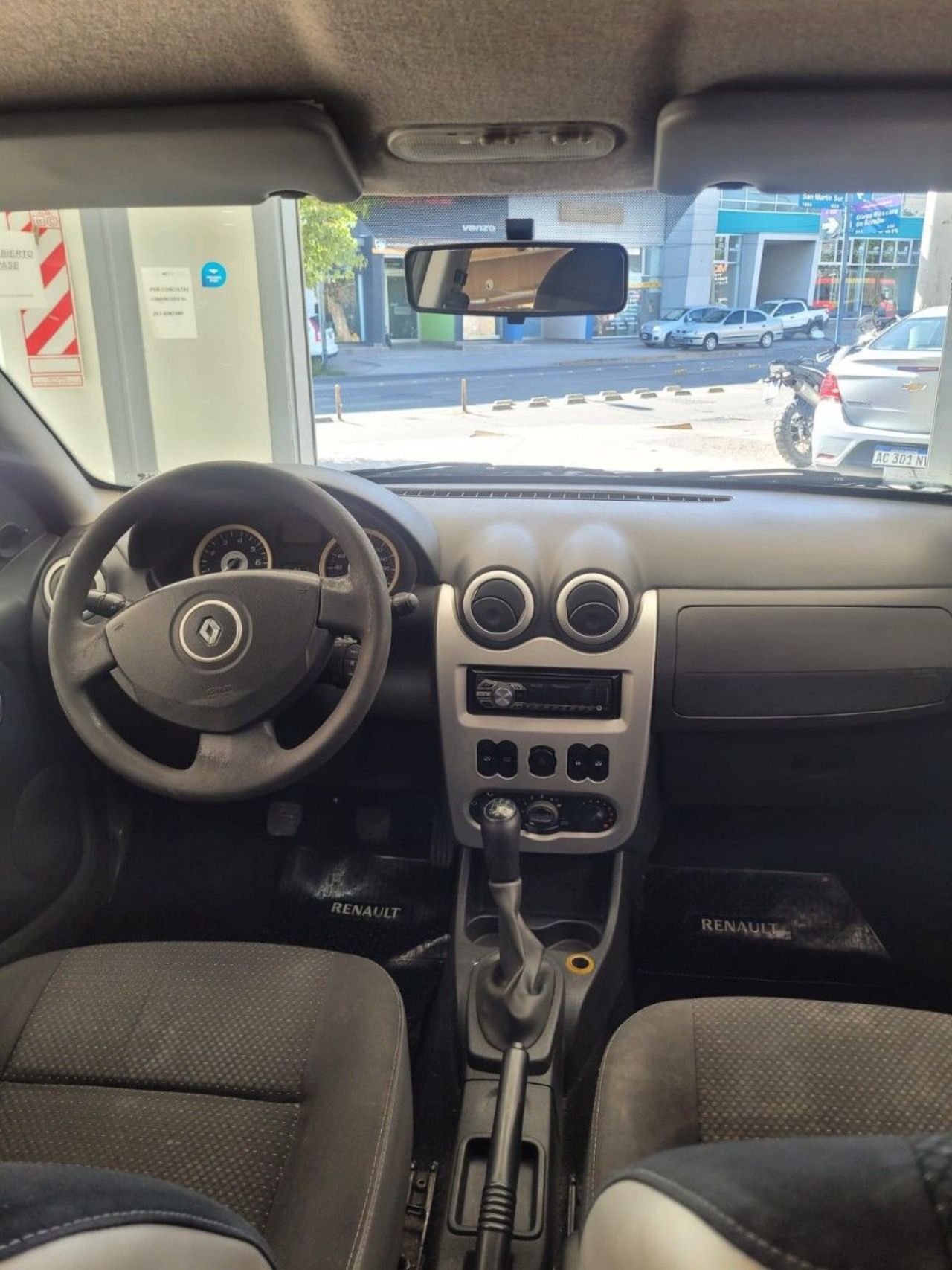 Renault Sandero Usado Financiado en Mendoza, deRuedas