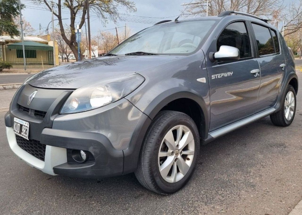 Renault Sandero Usado en Mendoza, deRuedas