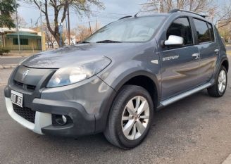 Renault Sandero Usado en Mendoza Financiado