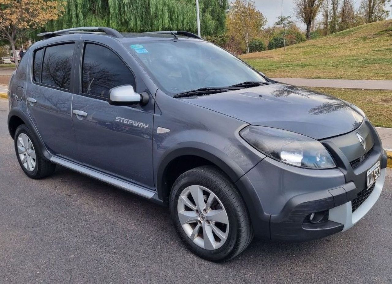 Renault Sandero Usado en Mendoza, deRuedas