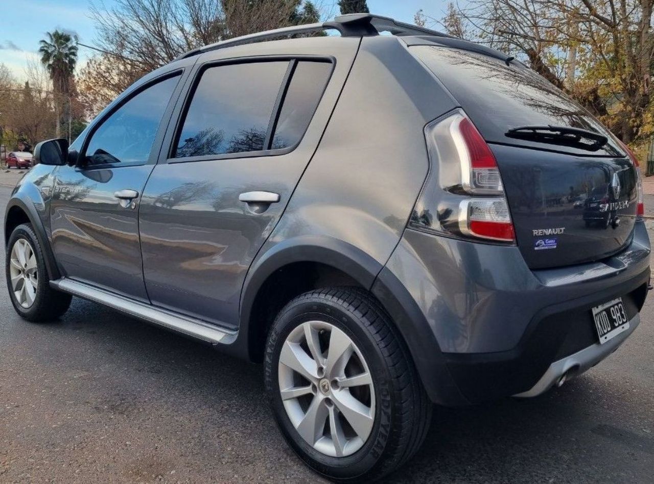 Renault Sandero Usado en Mendoza, deRuedas