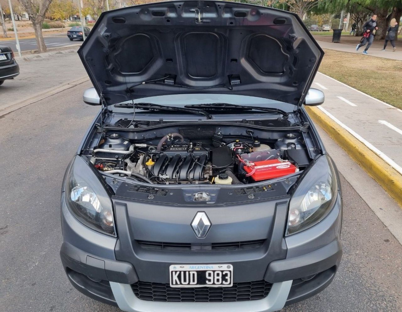 Renault Sandero Usado en Mendoza, deRuedas
