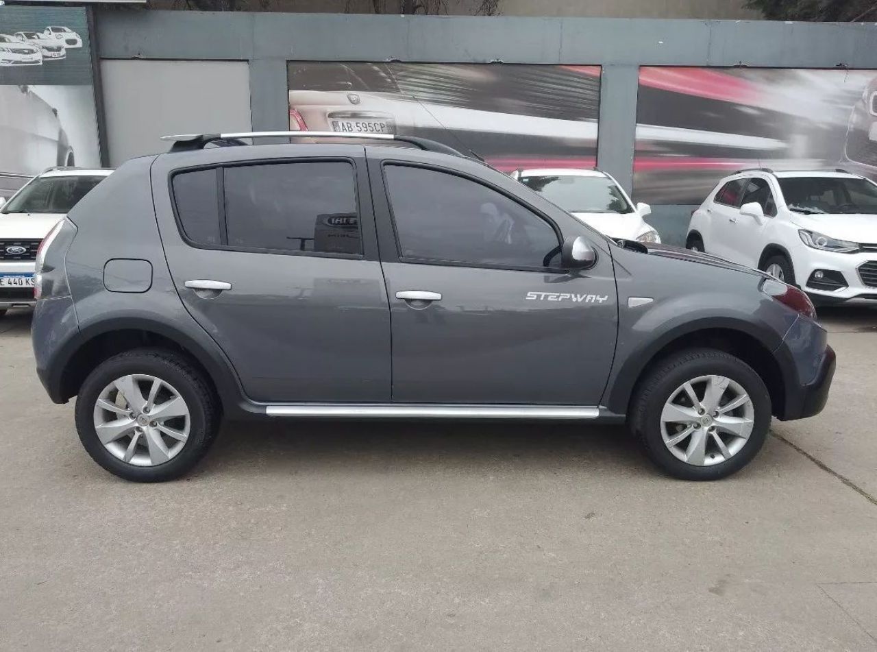 Renault Sandero Usado en Córdoba, deRuedas