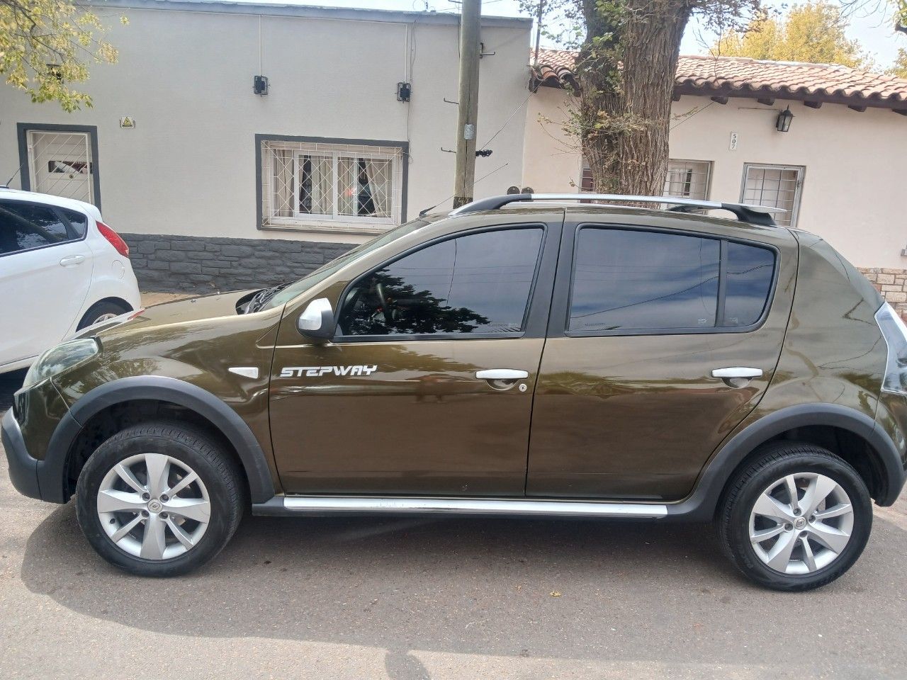 Renault Sandero Usado en Mendoza, deRuedas