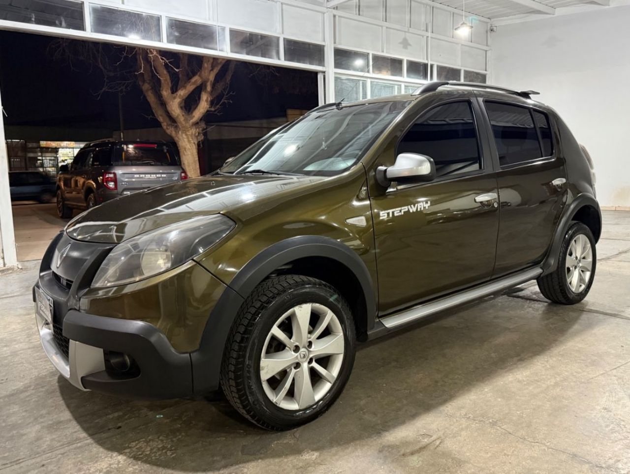 Renault Sandero Usado Financiado en Mendoza, deRuedas