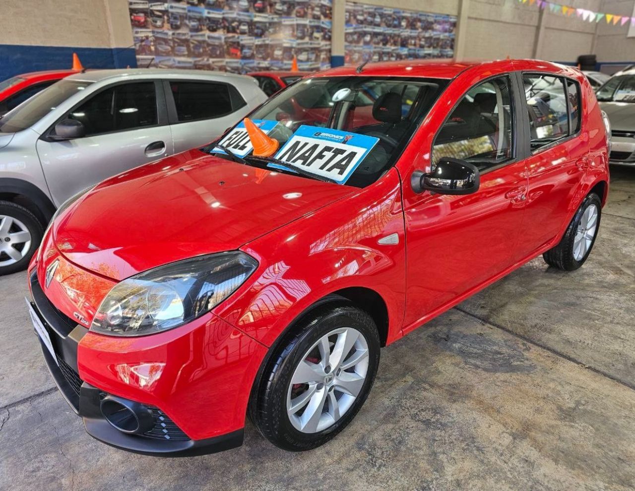 Renault Sandero Usado en Mendoza, deRuedas
