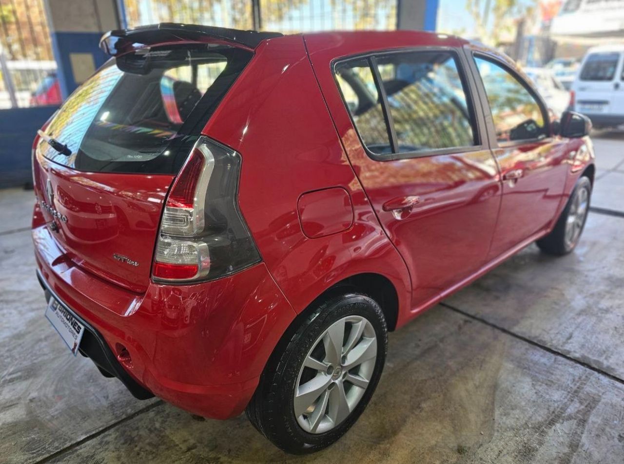 Renault Sandero Usado en Mendoza, deRuedas