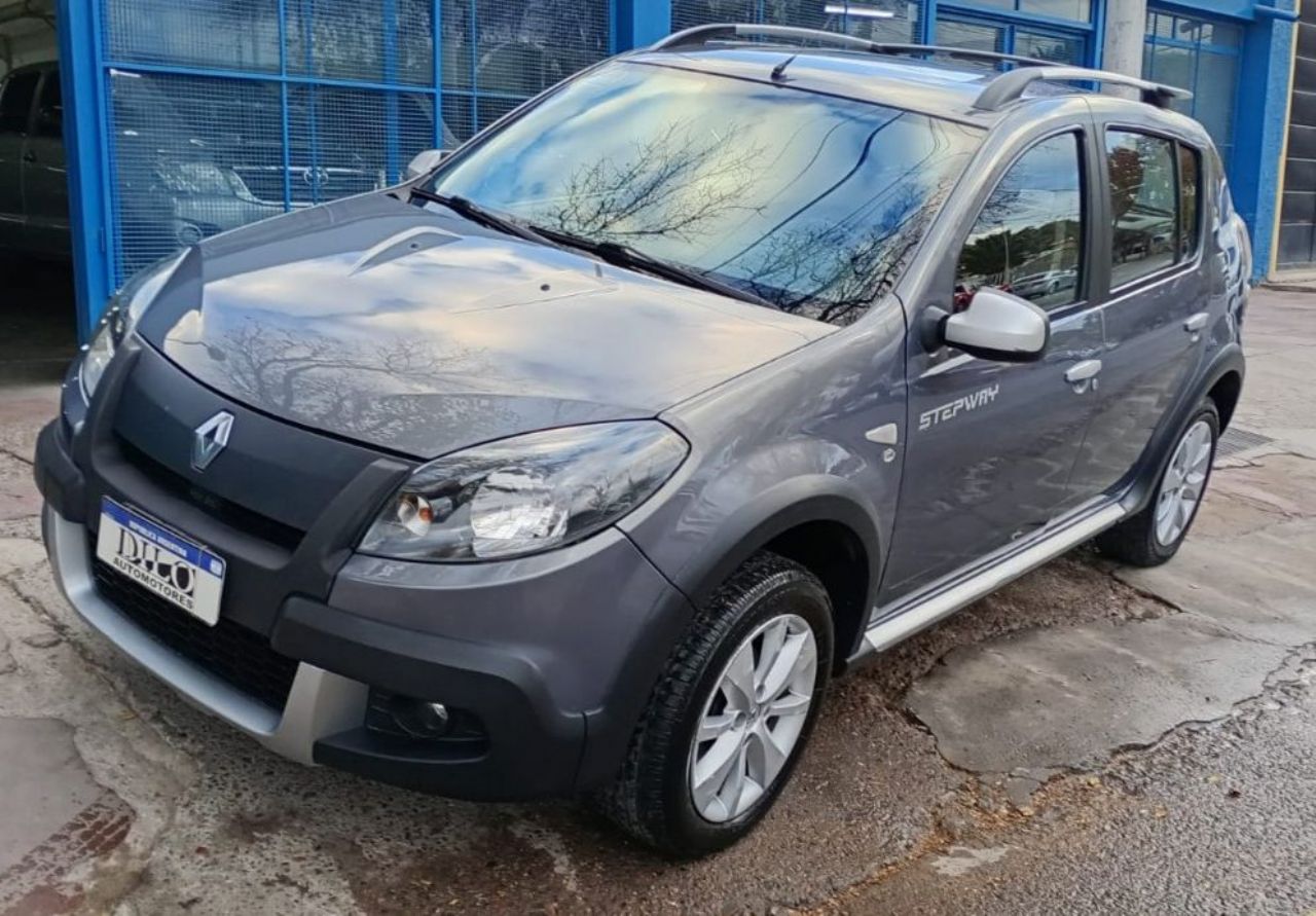 Renault Sandero Usado Financiado en Mendoza, deRuedas