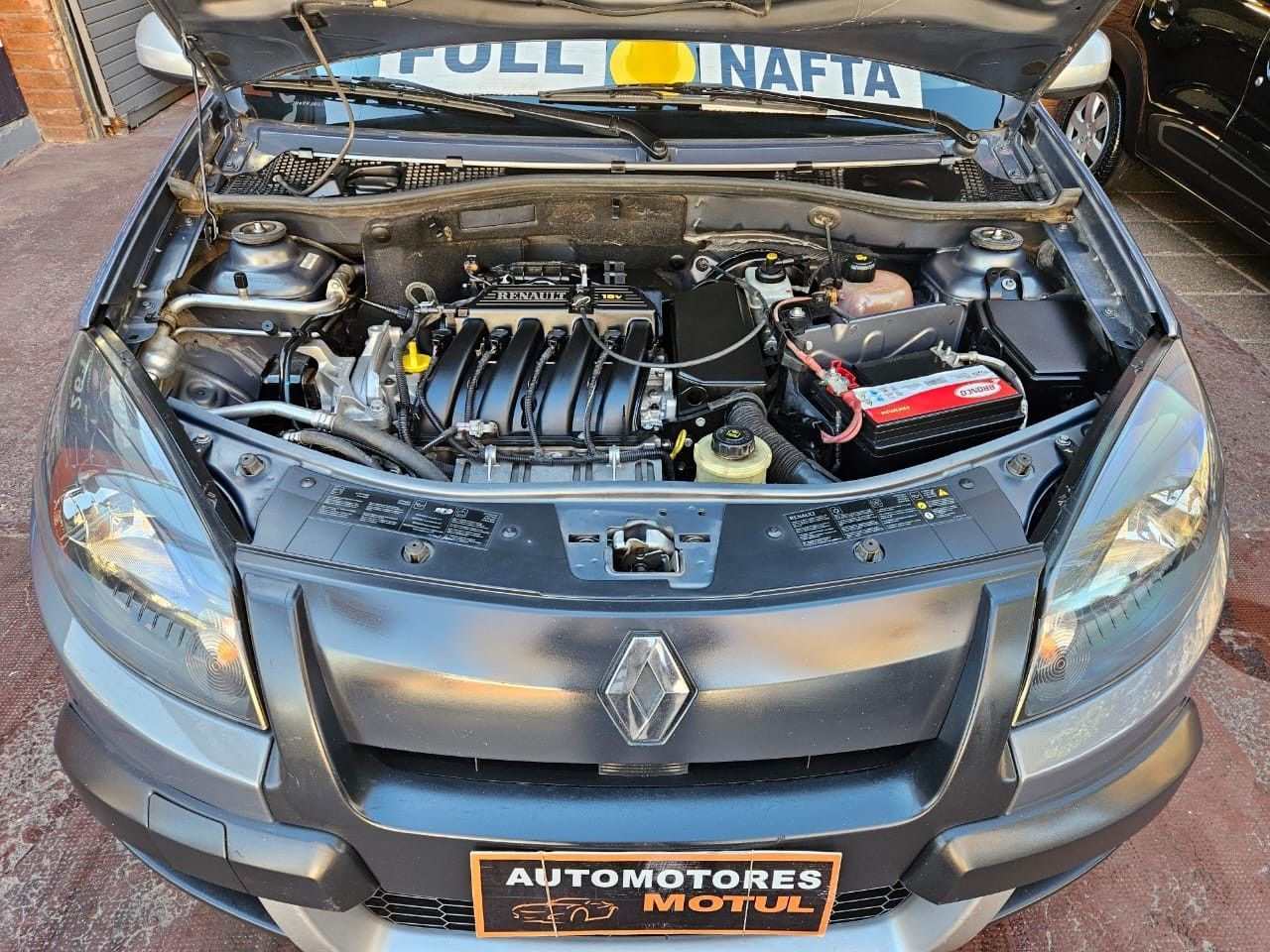 Renault Sandero Usado en Mendoza, deRuedas