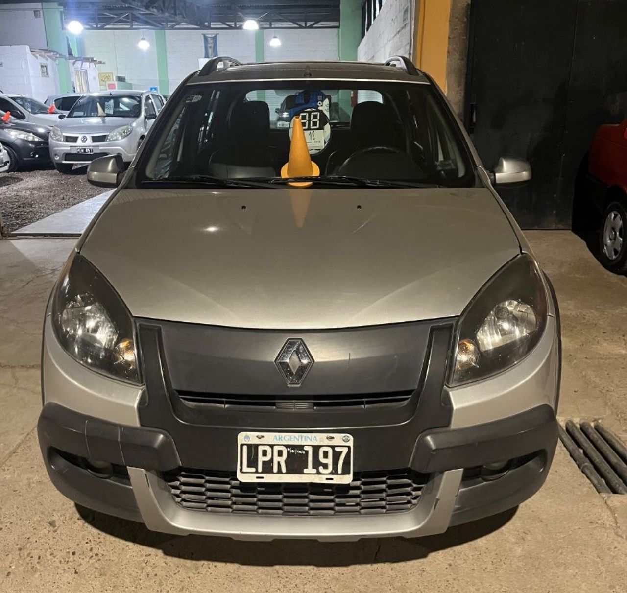 Renault Sandero Usado Financiado en Mendoza, deRuedas
