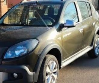 Renault Sandero Usado en Mendoza