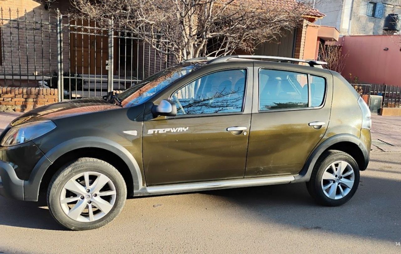 Renault Sandero Usado en Mendoza, deRuedas