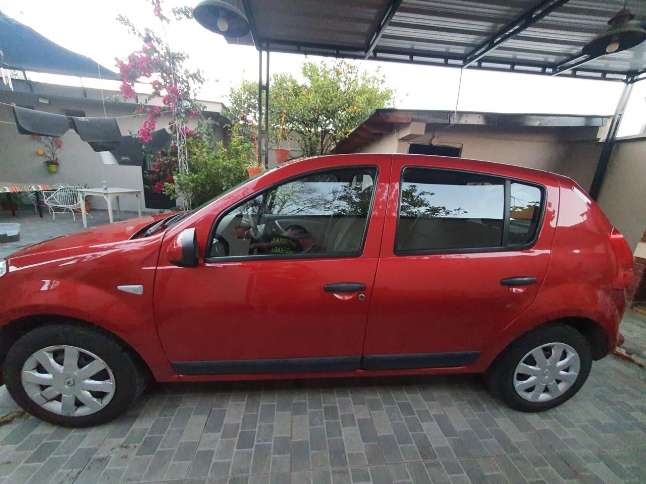 Renault Sandero Usado en Mendoza, deRuedas