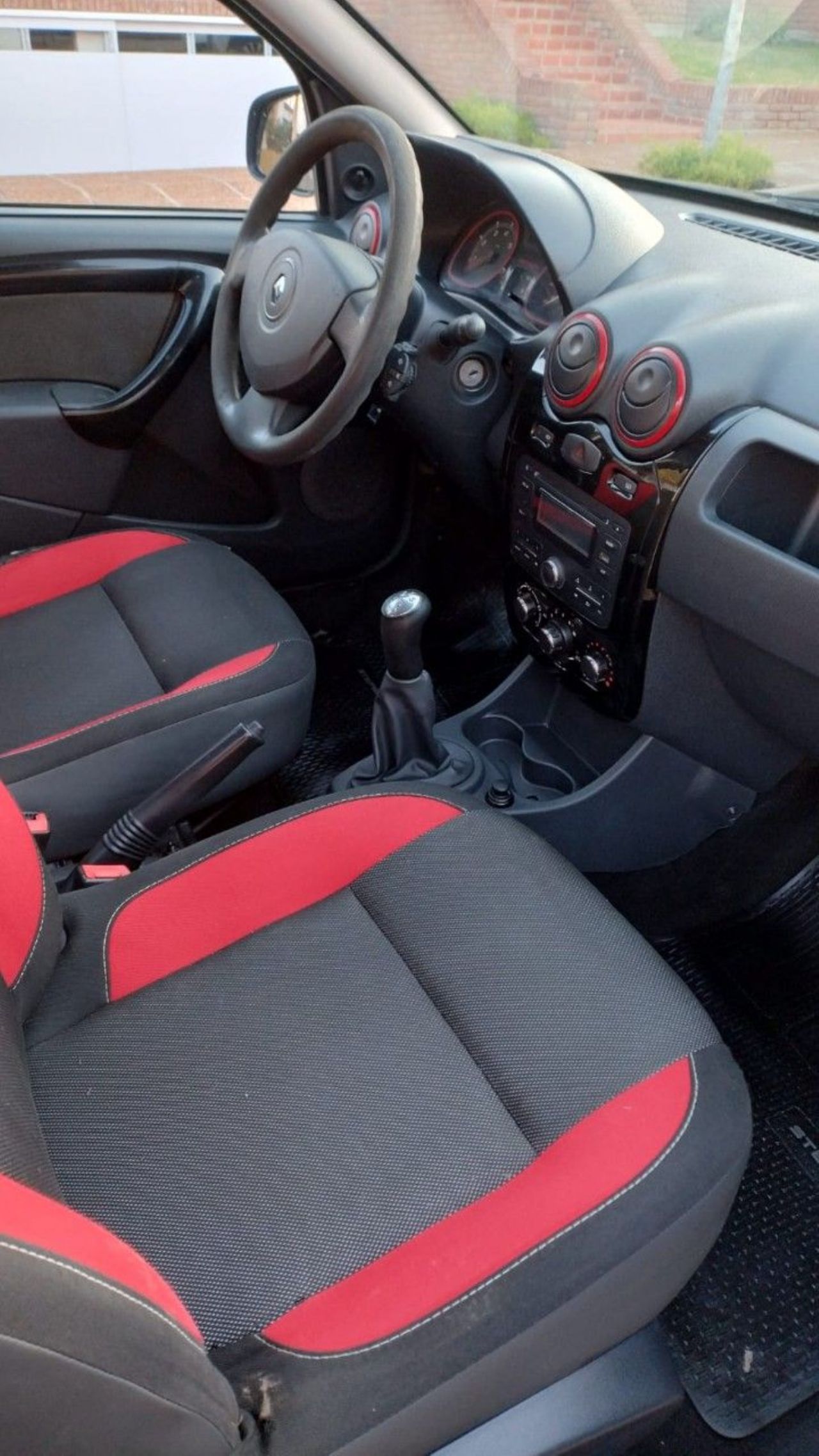 Renault Sandero Usado Financiado en Córdoba, deRuedas
