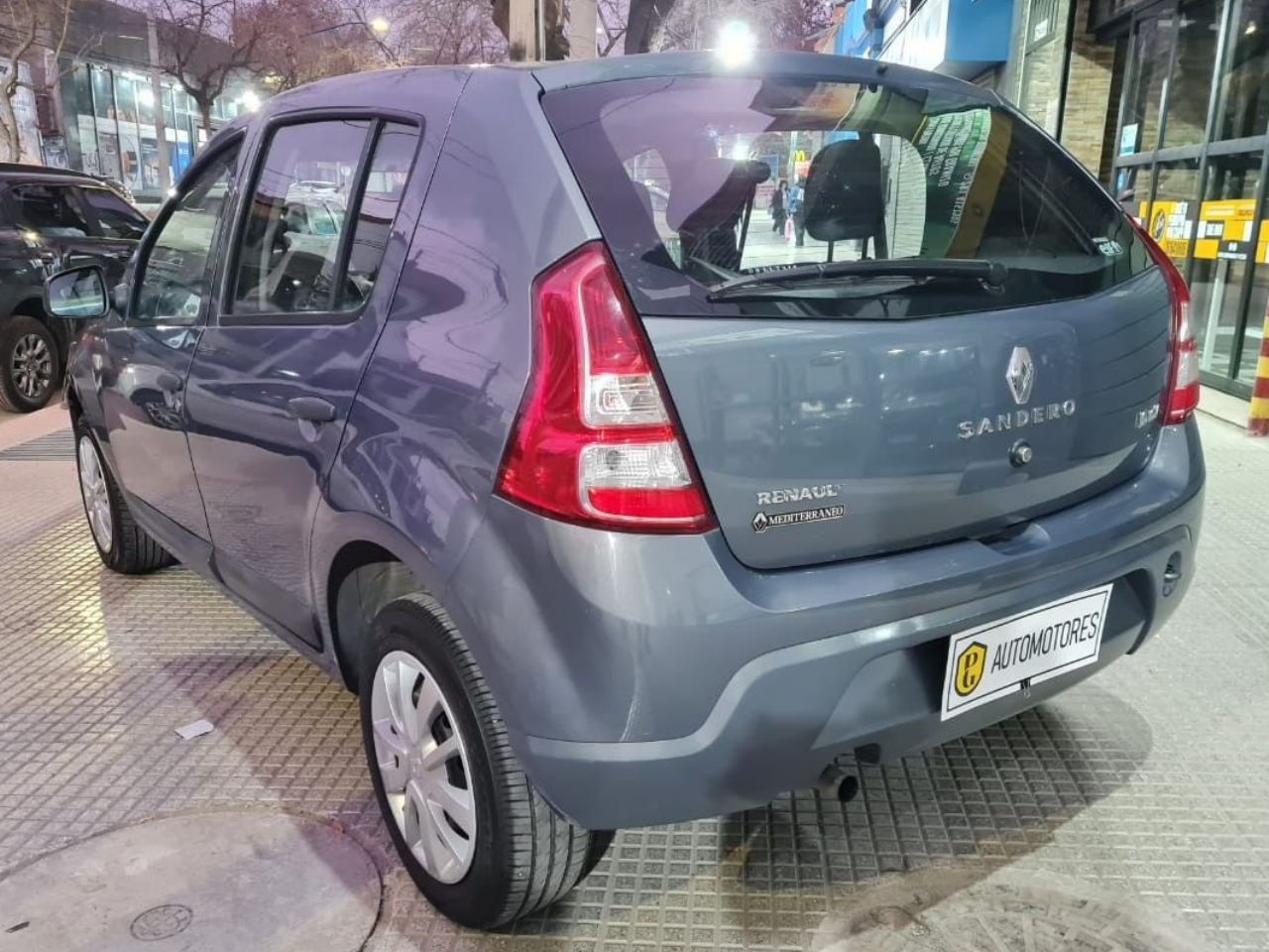 Renault Sandero Usado en Mendoza, deRuedas