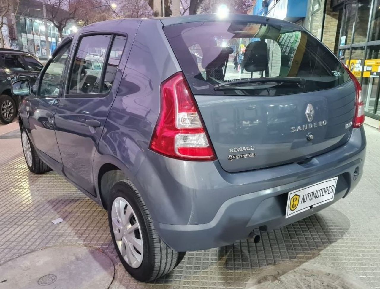 Renault Sandero Usado en Mendoza, deRuedas