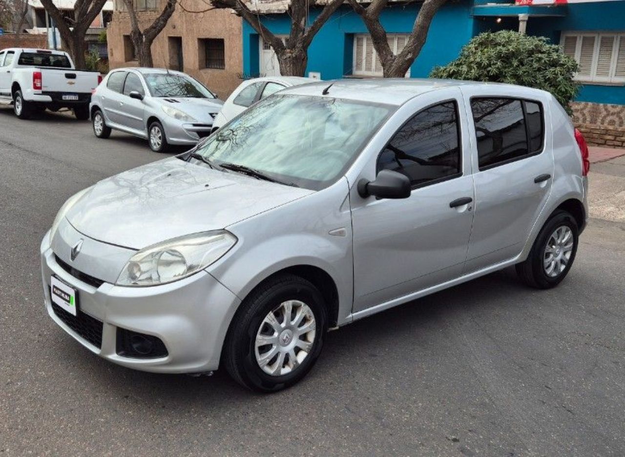 Renault Sandero Usado Financiado en Mendoza, deRuedas