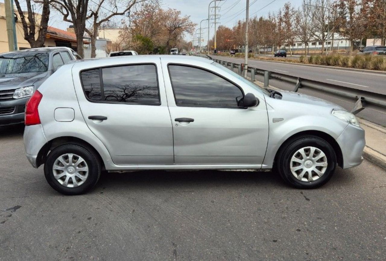 Renault Sandero Usado Financiado en Mendoza, deRuedas