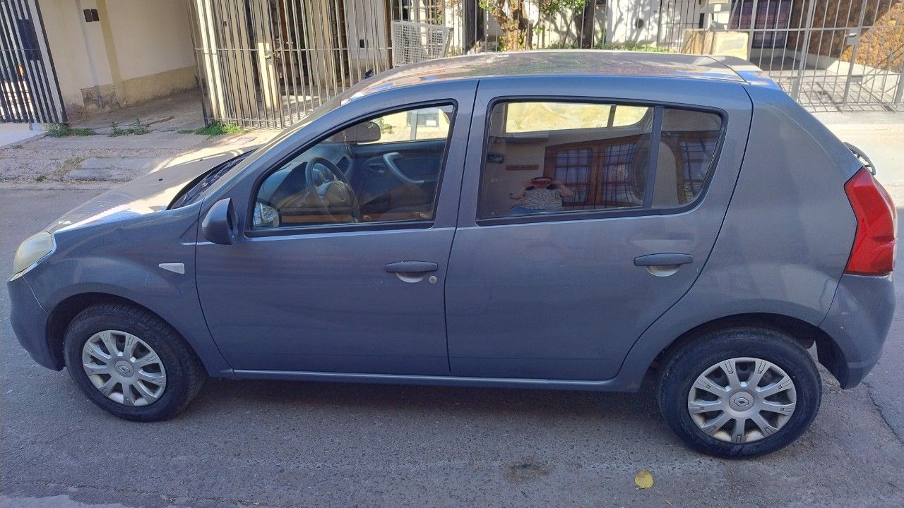 Renault Sandero Usado en Mendoza, deRuedas