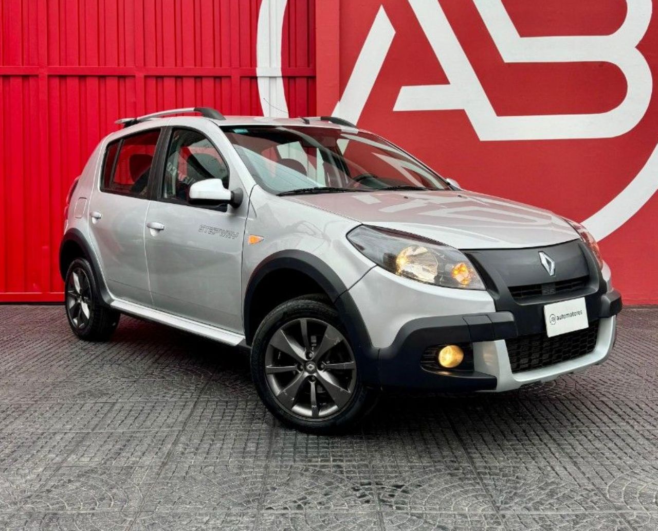 Renault Sandero Usado Financiado en Córdoba, deRuedas