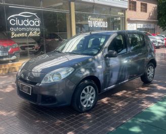 Renault Sandero Usado en Mendoza Financiado