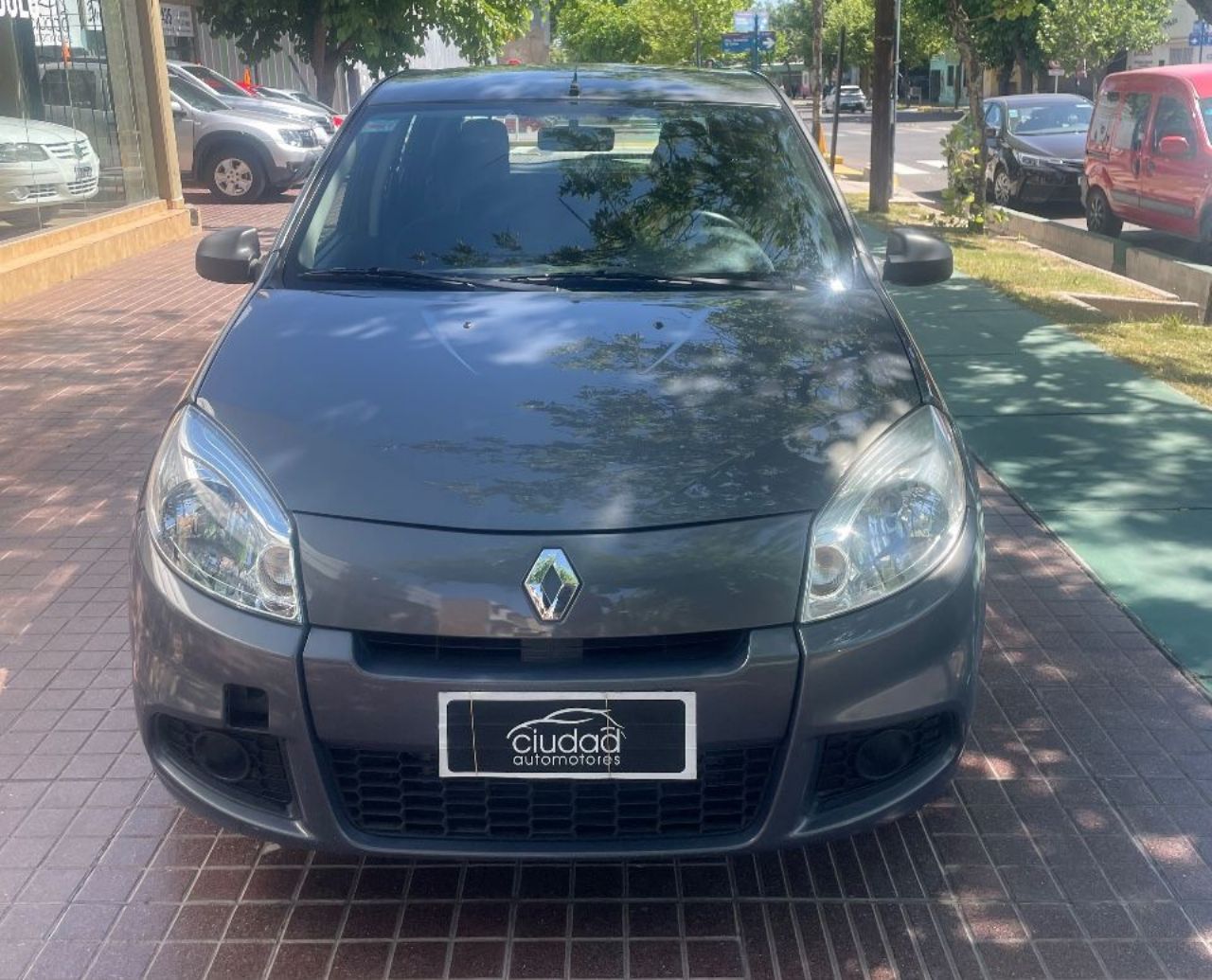 Renault Sandero Usado Financiado en Mendoza, deRuedas