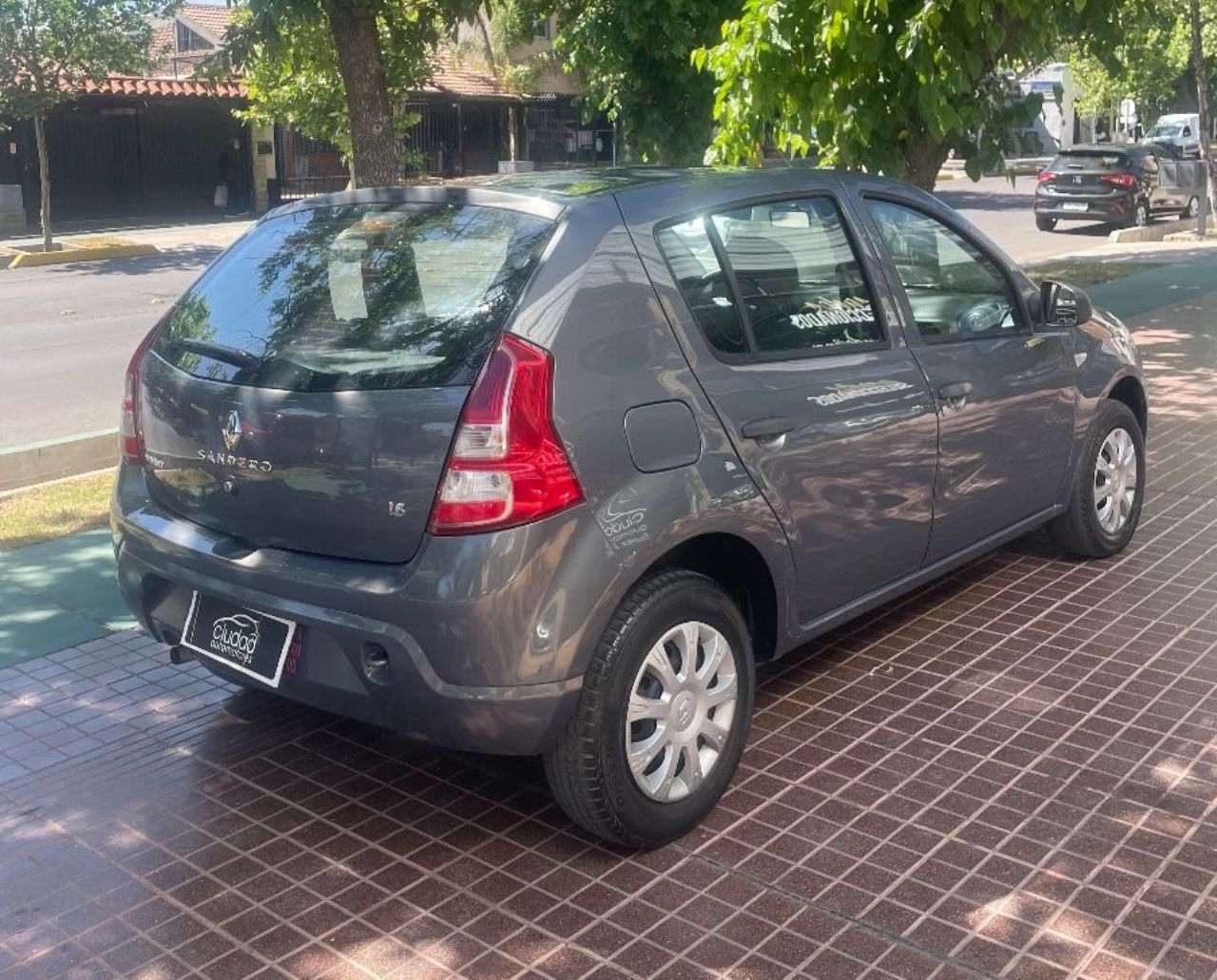 Renault Sandero Usado Financiado en Mendoza, deRuedas