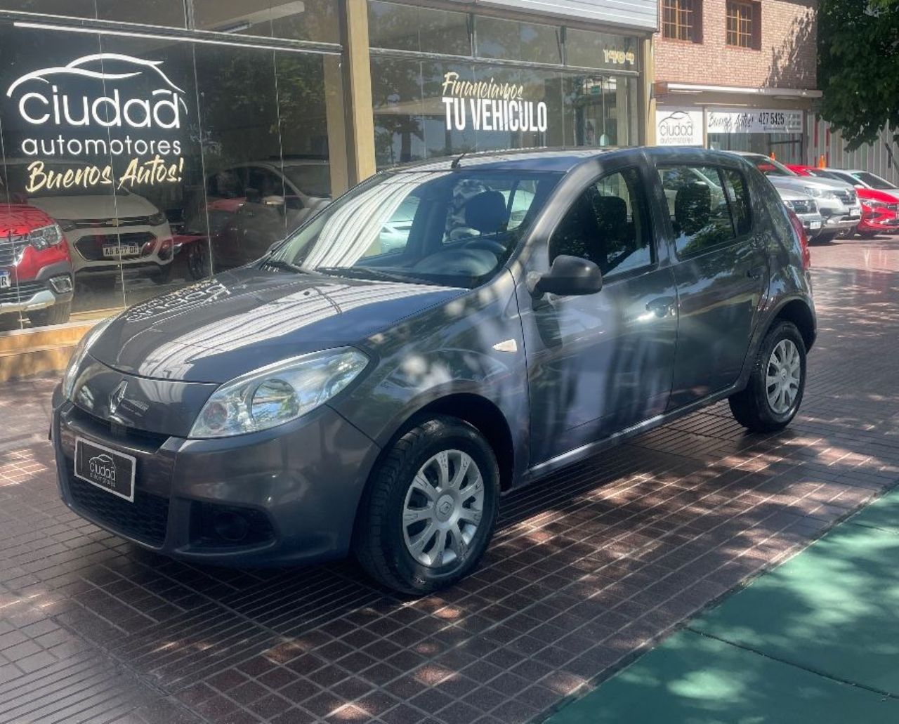 Renault Sandero Usado Financiado en Mendoza, deRuedas