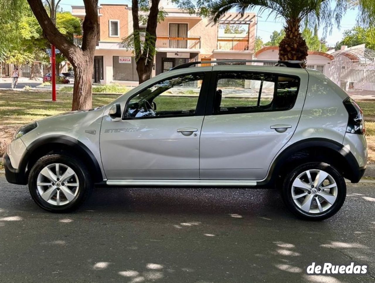 Renault Sandero Usado en Mendoza, deRuedas
