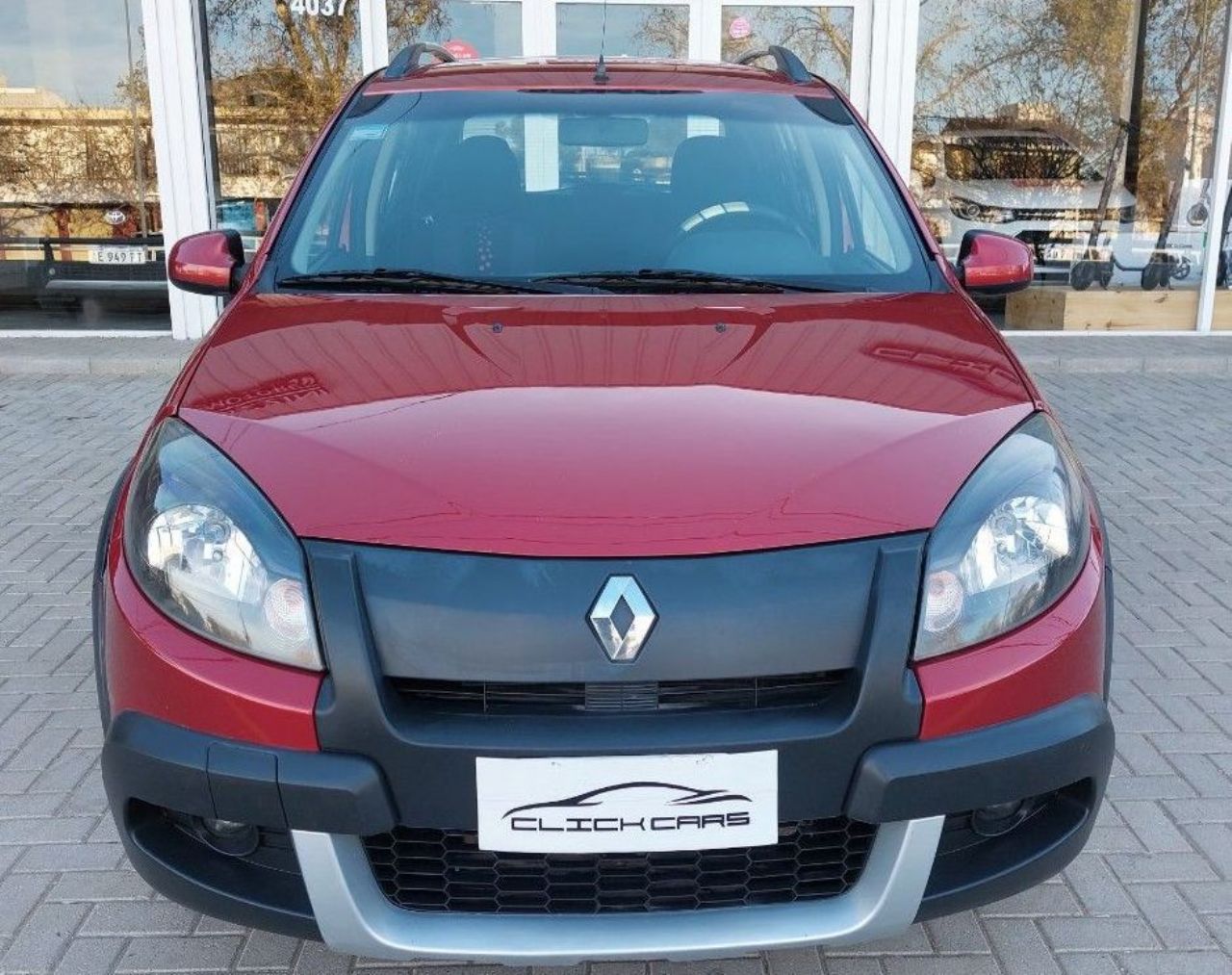 Renault Sandero Usado en Córdoba, deRuedas