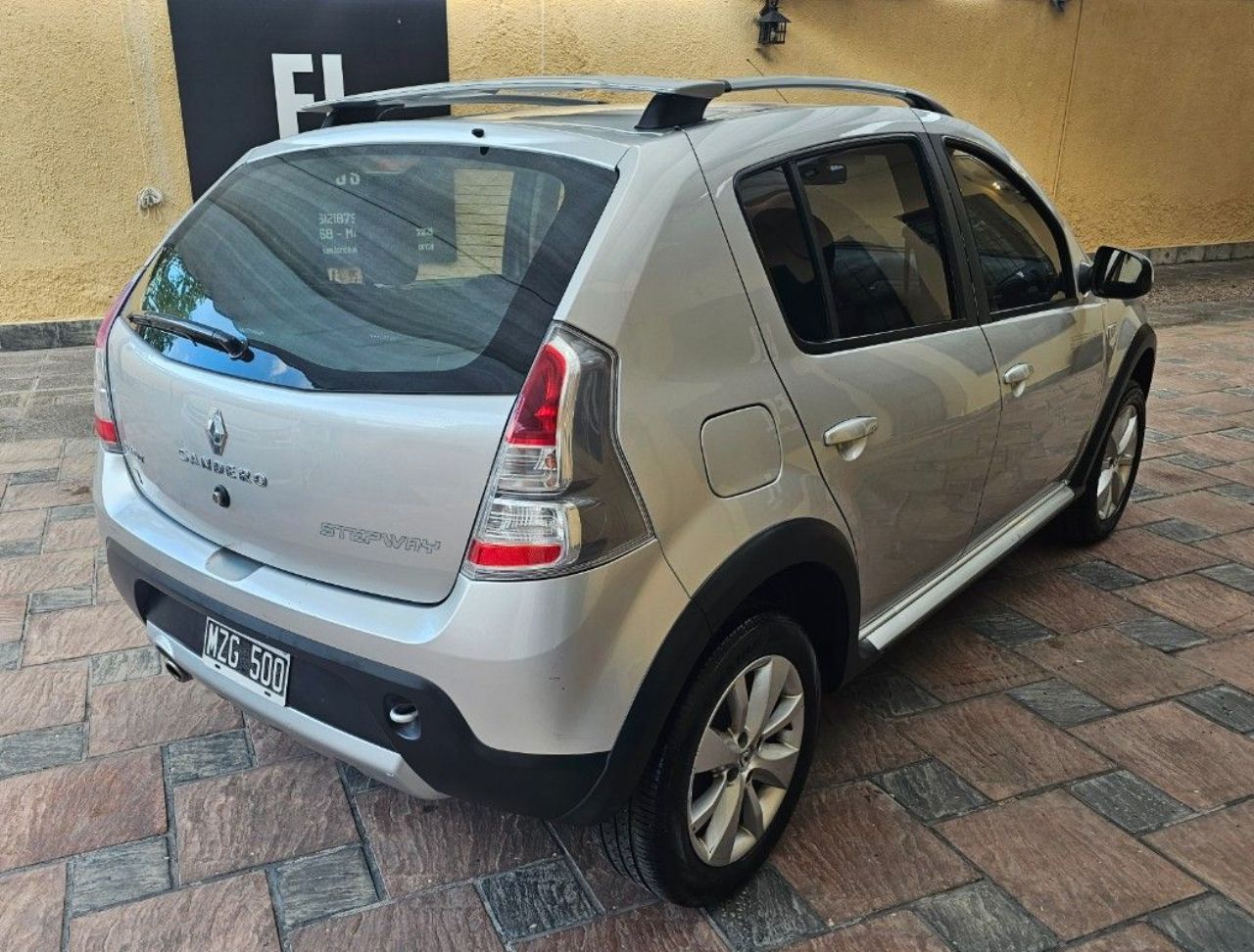 Renault Sandero Usado en Mendoza, deRuedas