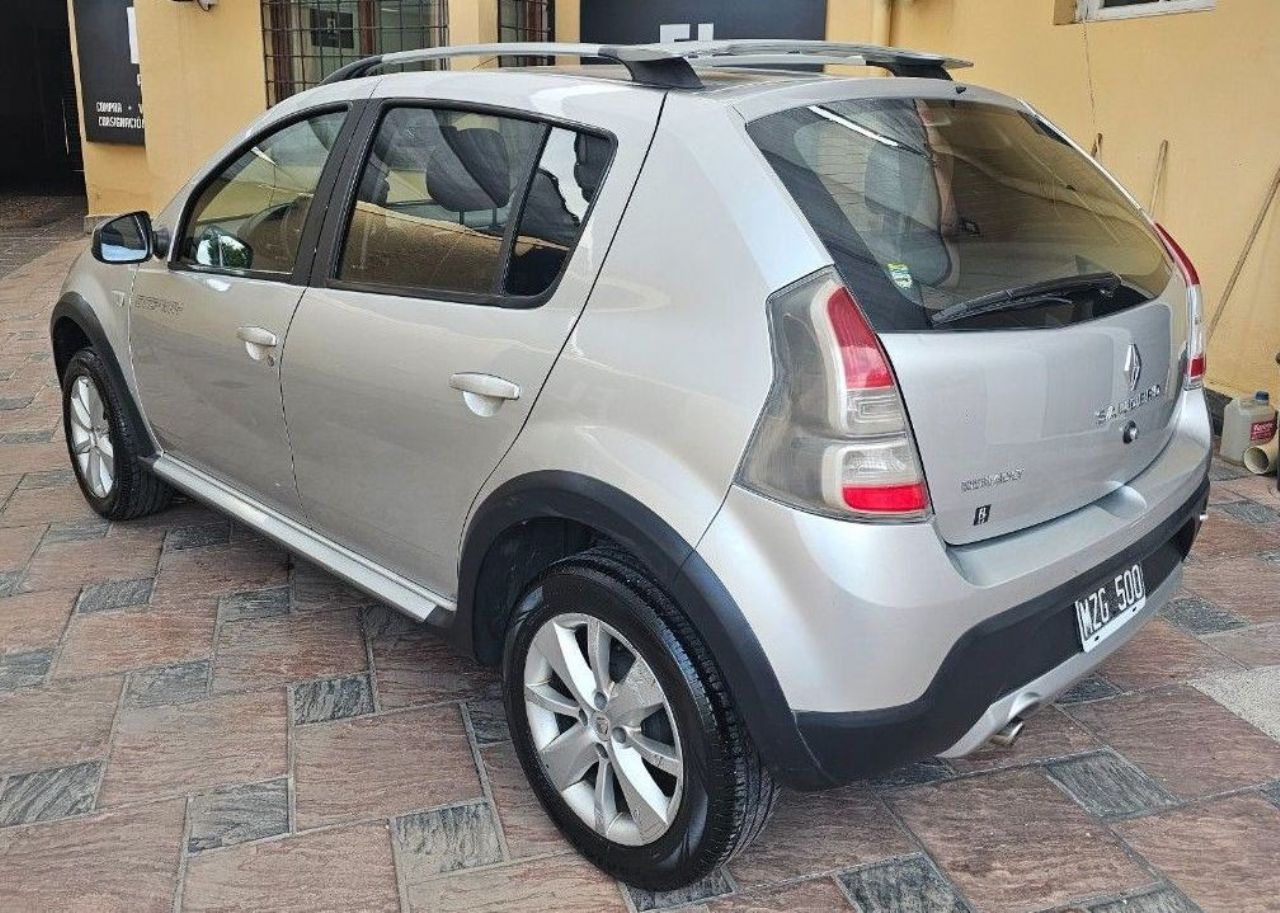 Renault Sandero Usado en Mendoza, deRuedas