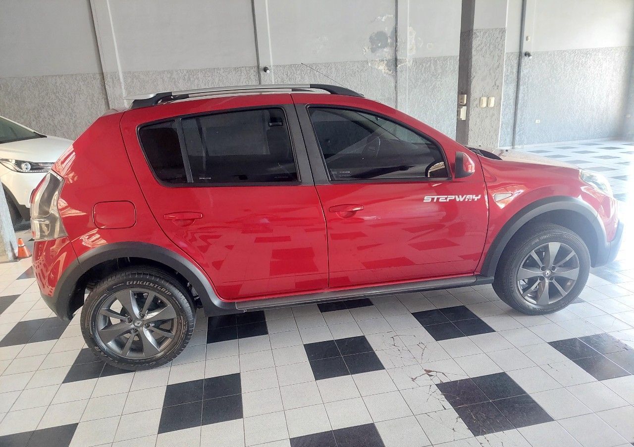 Renault Sandero Usado en Mendoza, deRuedas