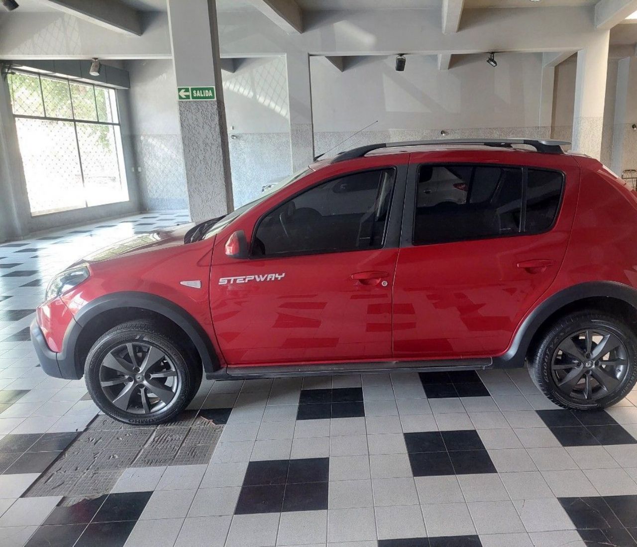 Renault Sandero Usado en Mendoza, deRuedas